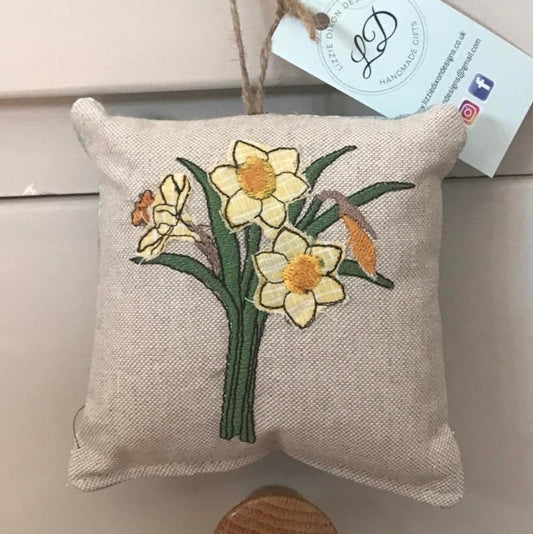 Daffodil Hanging Décor