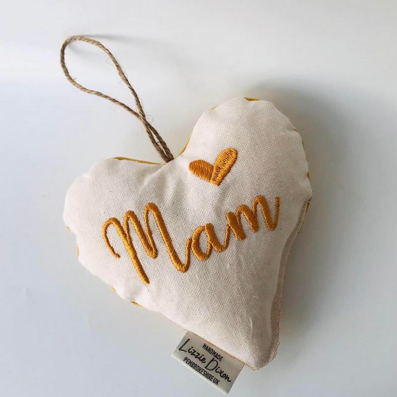 Mam Hanging Heart